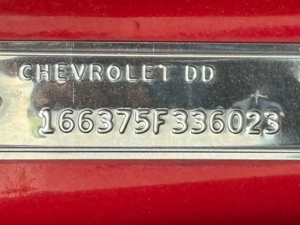 Vehicle photo 24