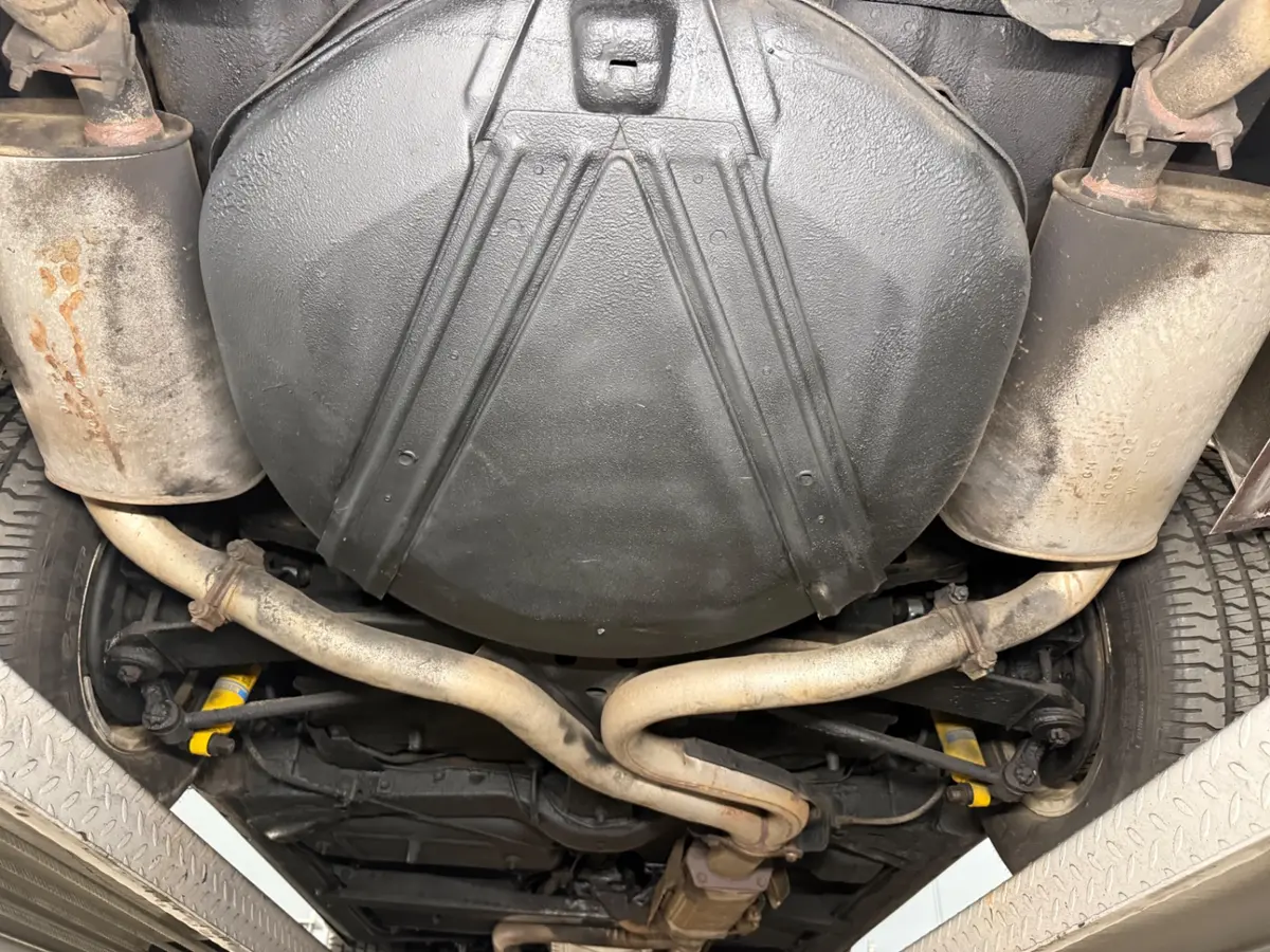 Vehicle photo 45
