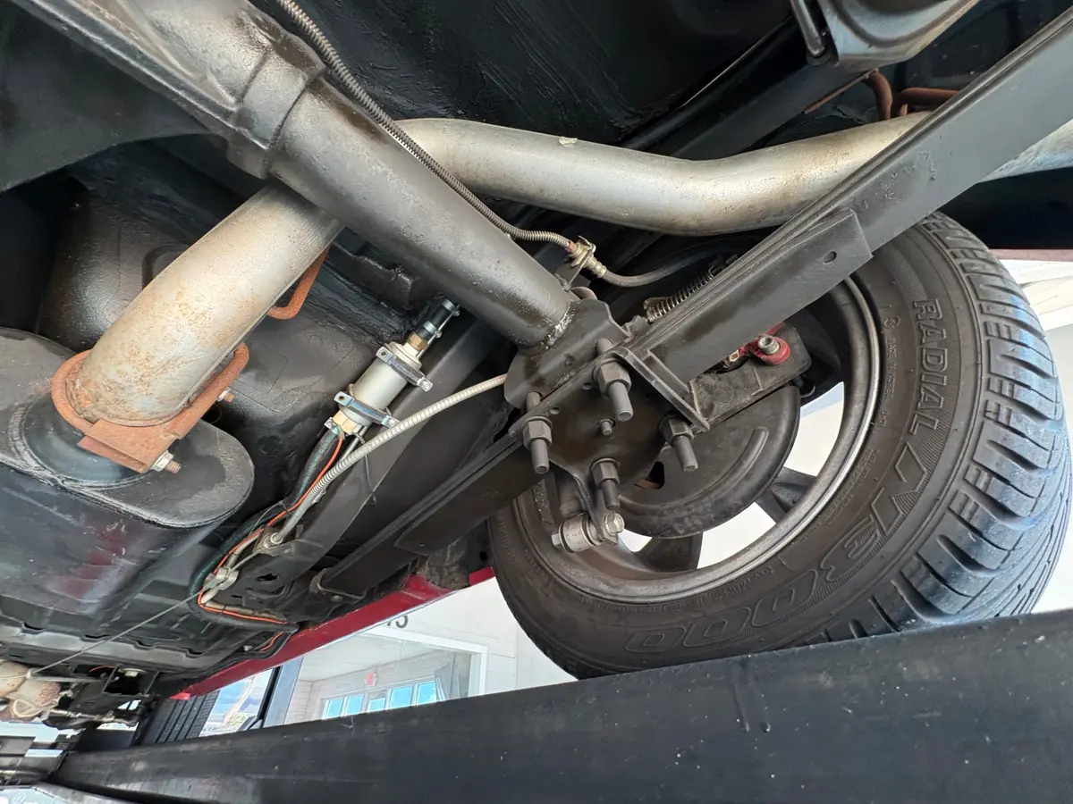 Vehicle photo 48