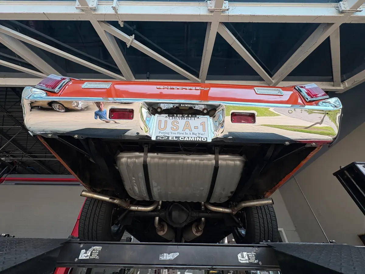Vehicle photo 41
