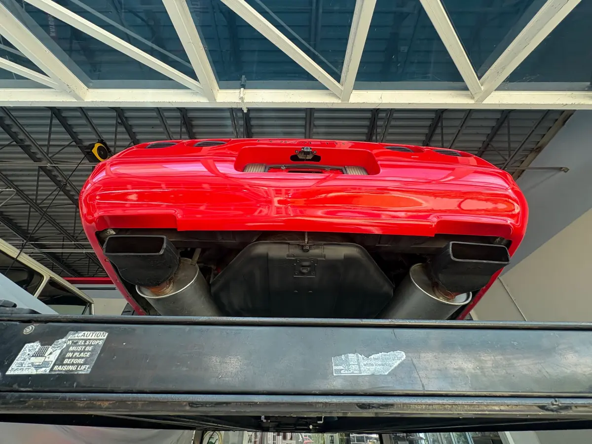 Vehicle photo 41