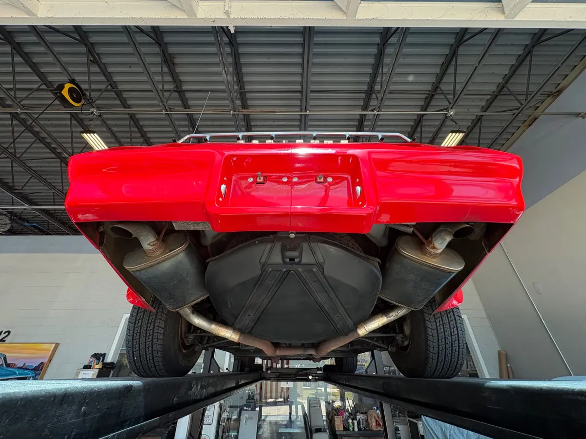 Vehicle photo 45