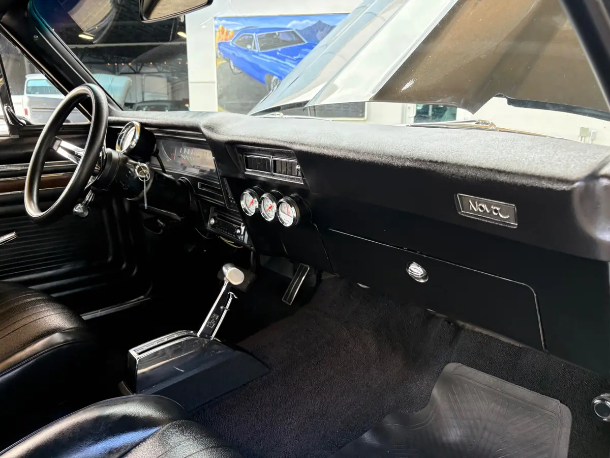 Vehicle photo 41