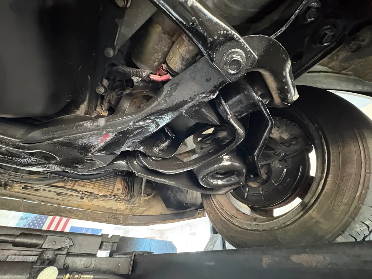 Vehicle photo 51