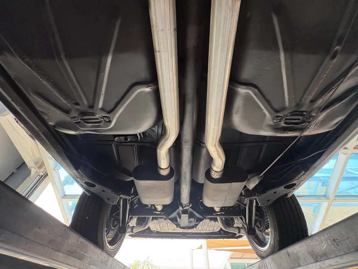 Vehicle photo 53