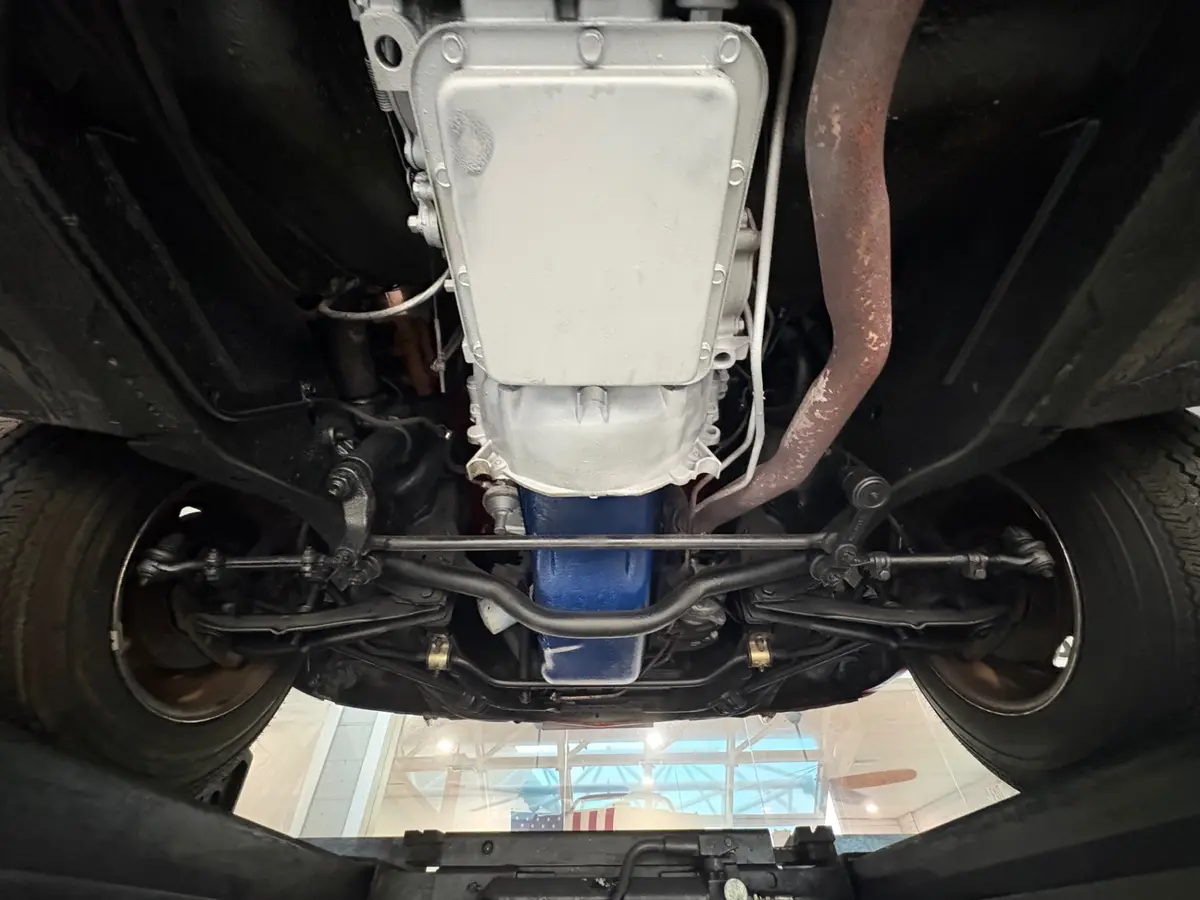 Vehicle photo 56
