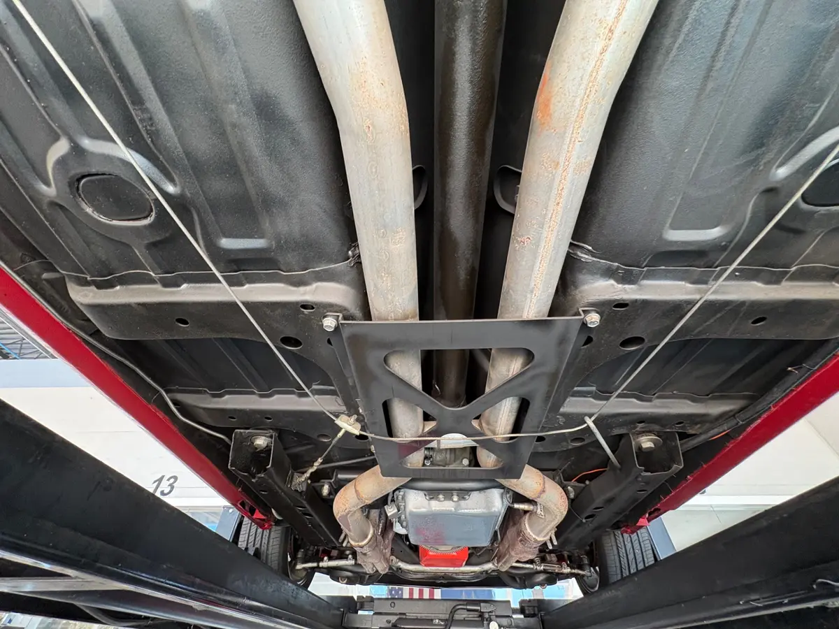 Vehicle photo 50