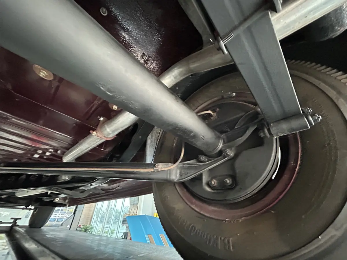 Vehicle photo 48