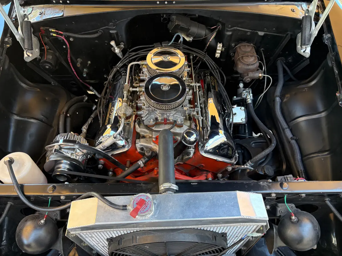 Vehicle photo 27