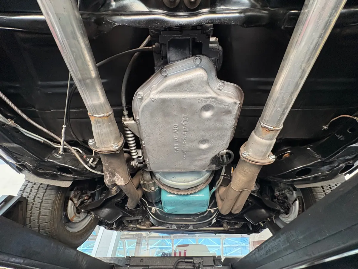 Vehicle photo 60