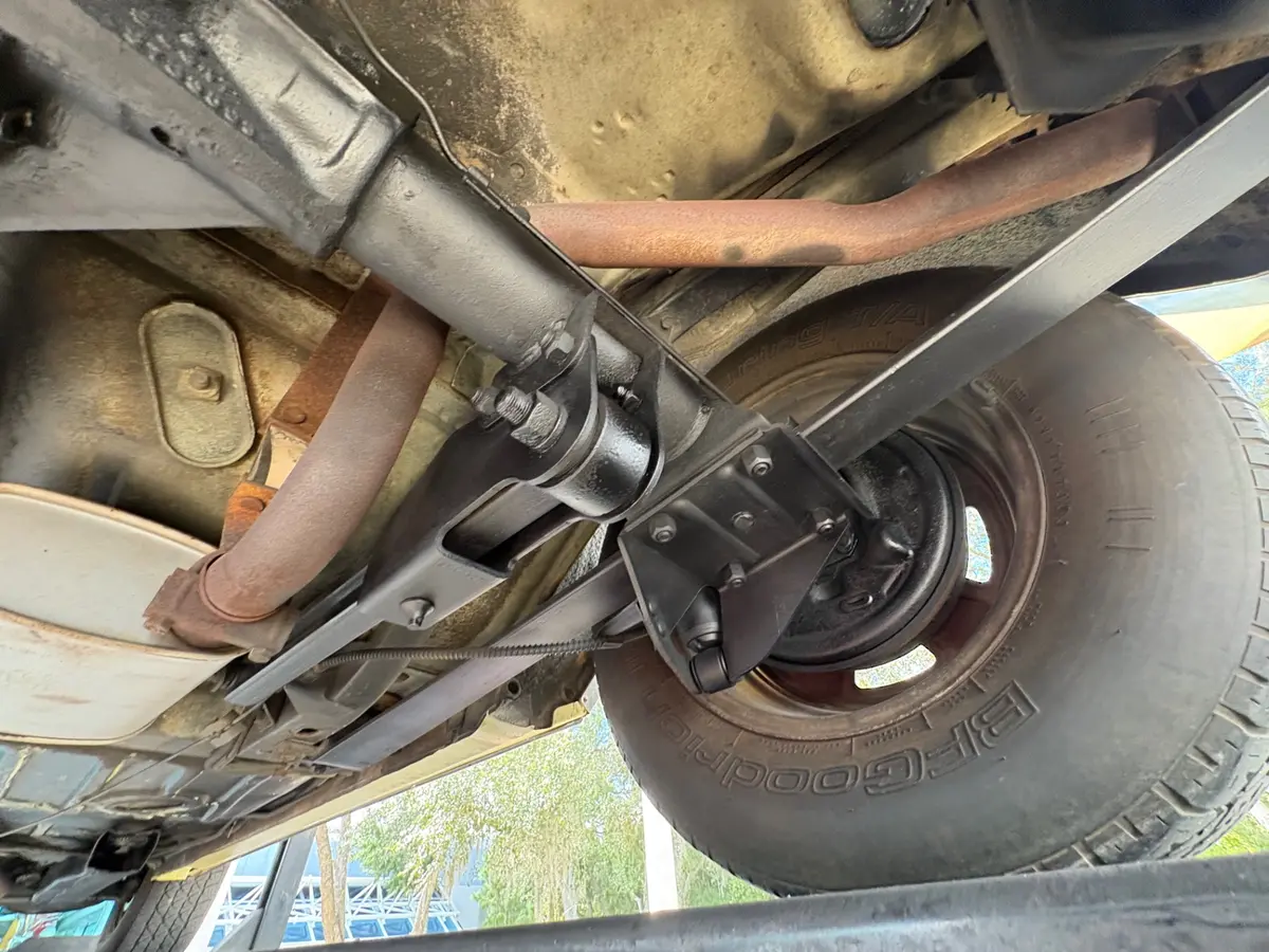 Vehicle photo 48