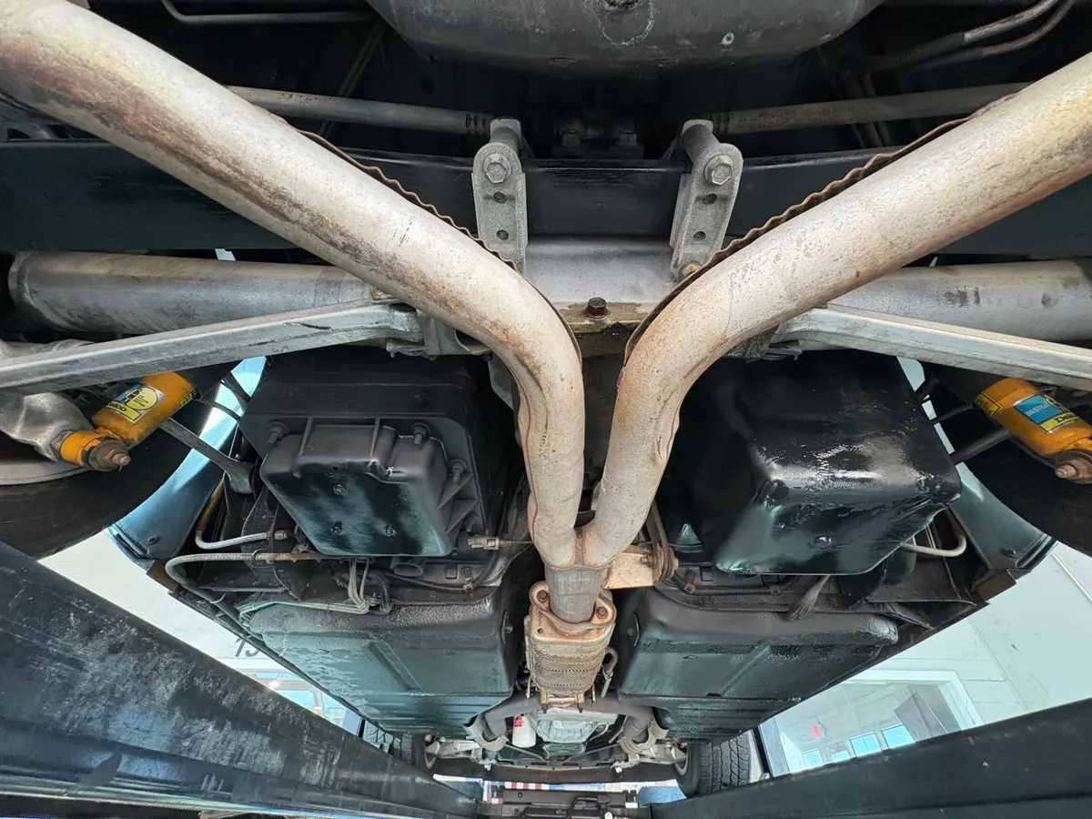 Vehicle photo 40