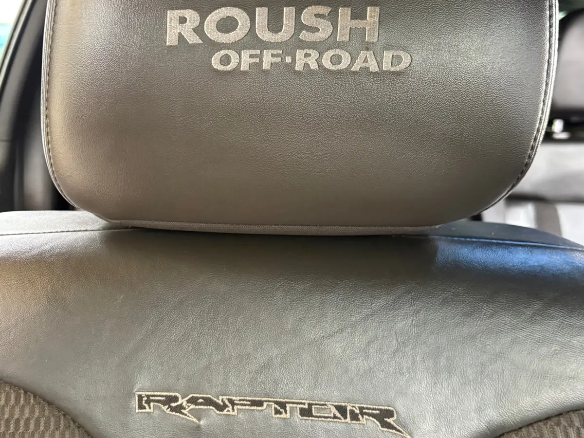 Vehicle photo 48