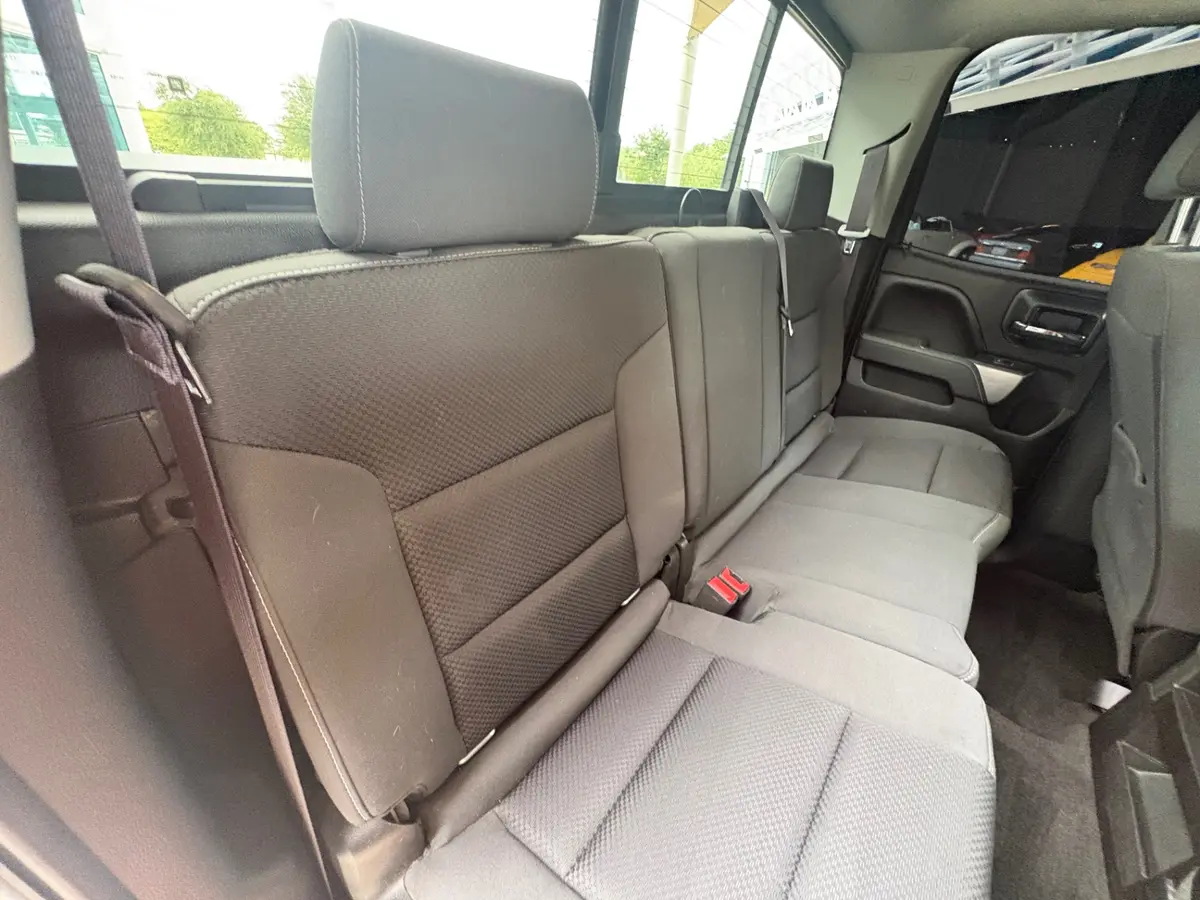 Vehicle photo 42