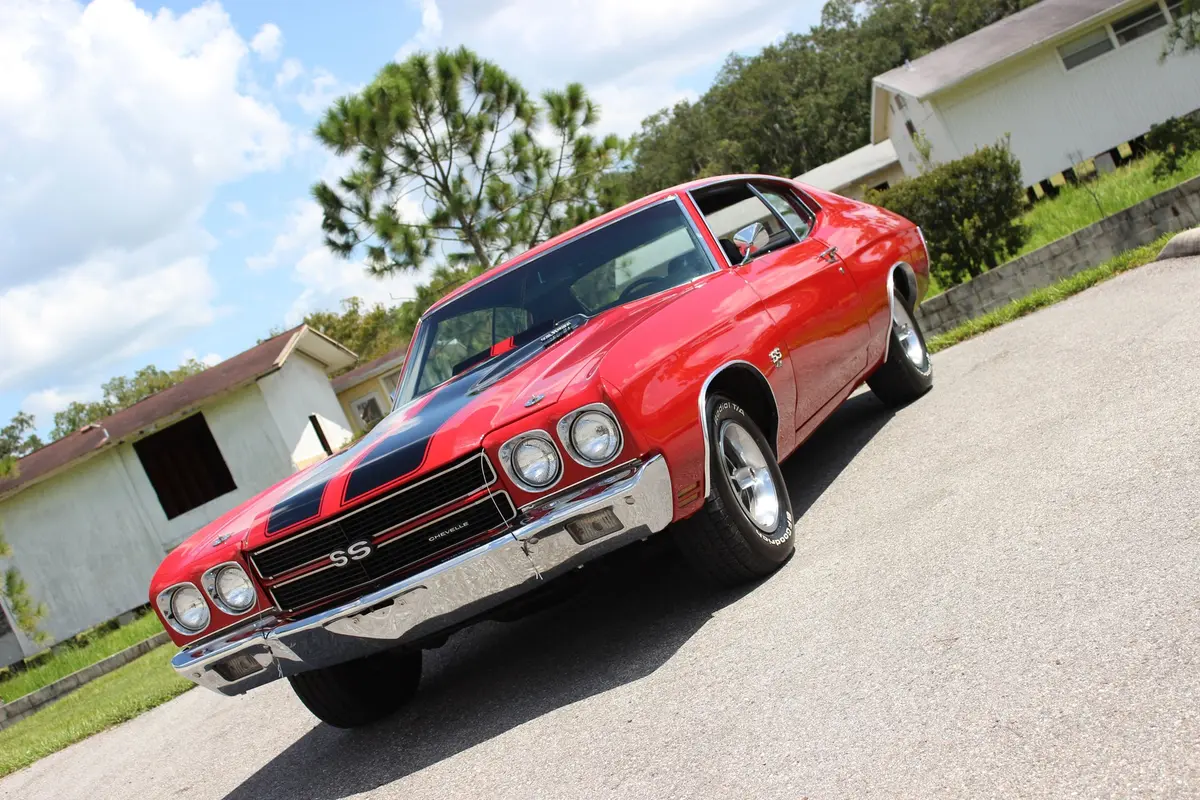 Vehicle photo 40