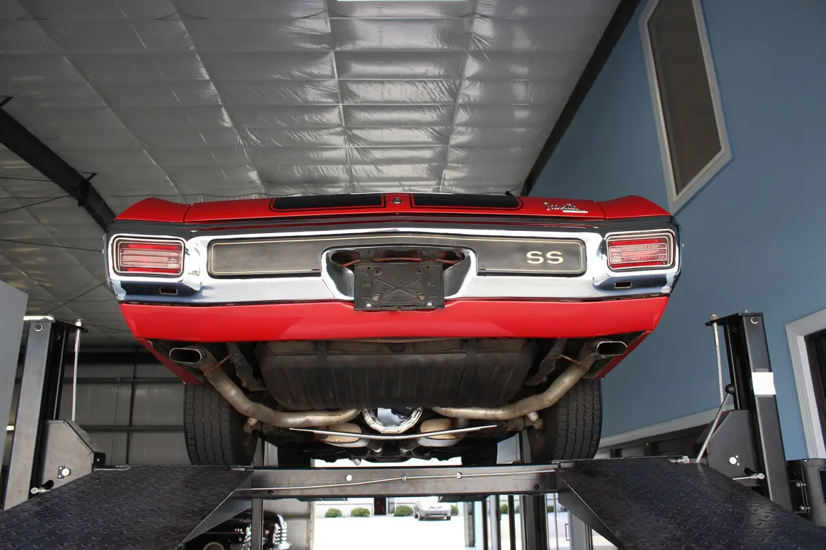 Vehicle photo 51