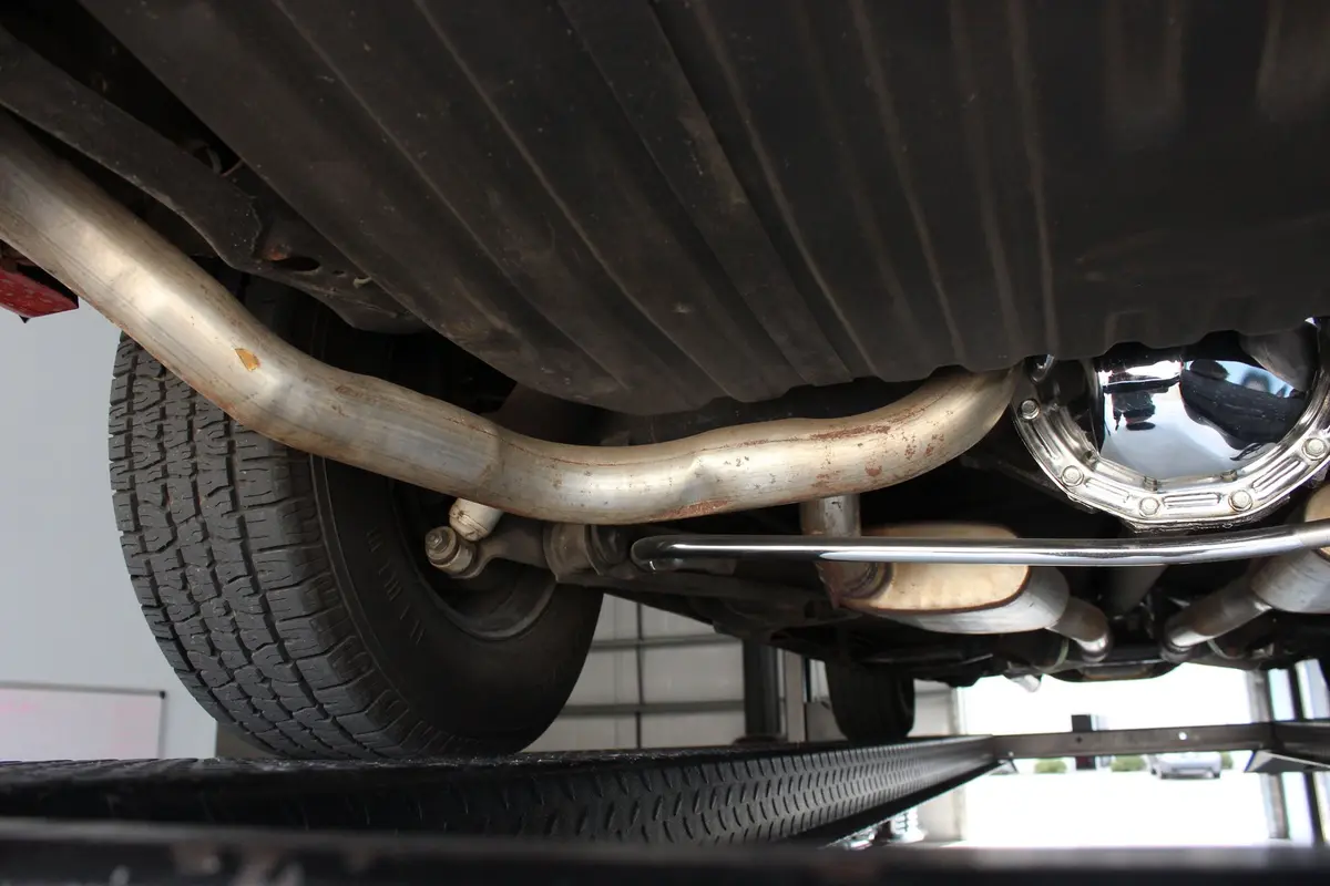 Vehicle photo 52