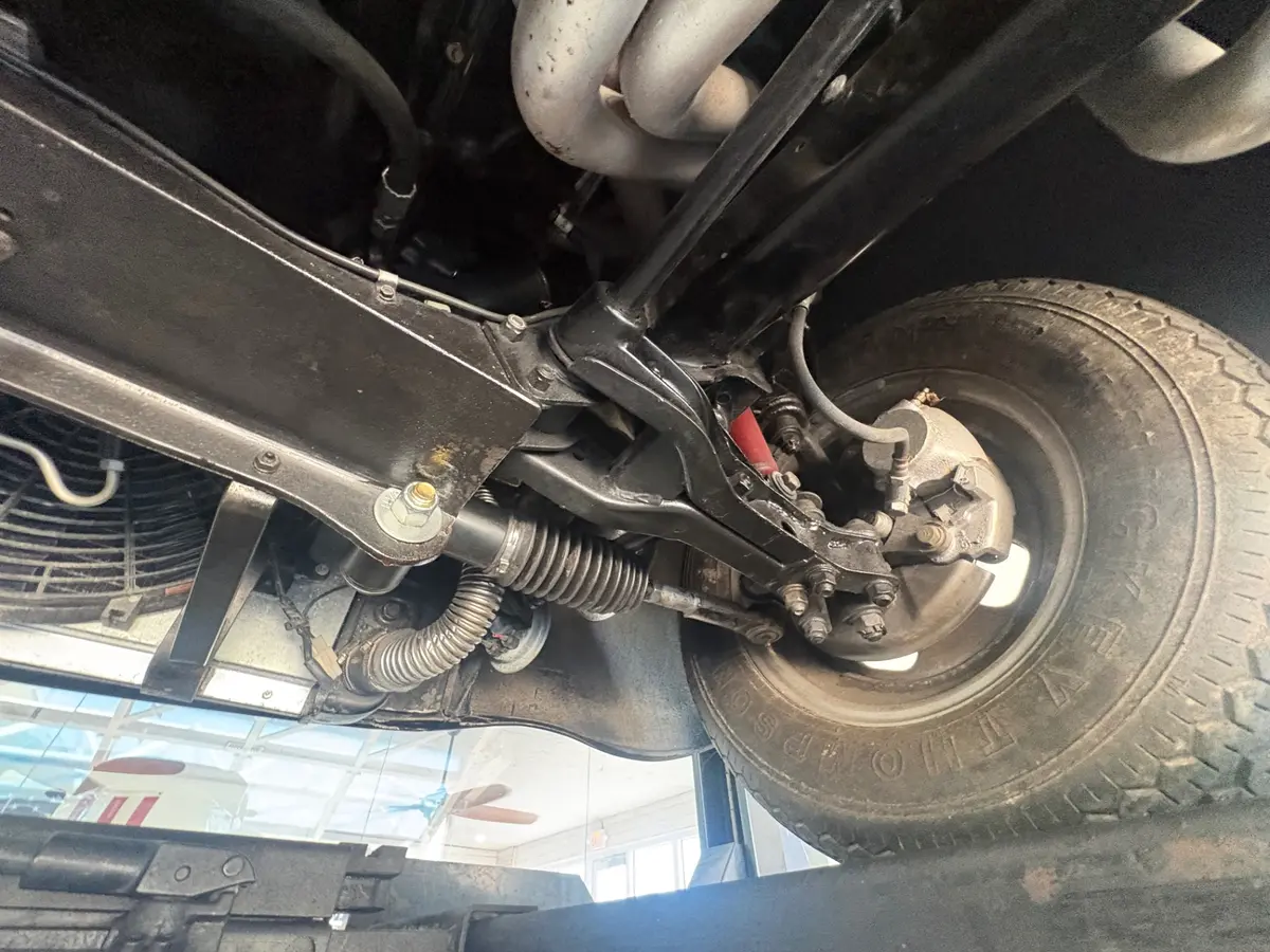 Vehicle photo 51