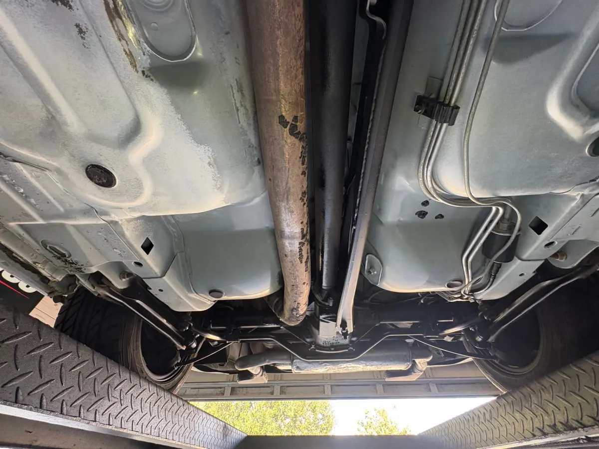 Vehicle photo 44