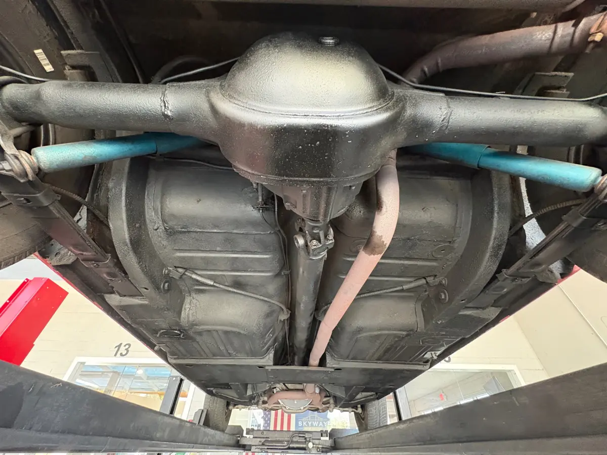 Vehicle photo 47