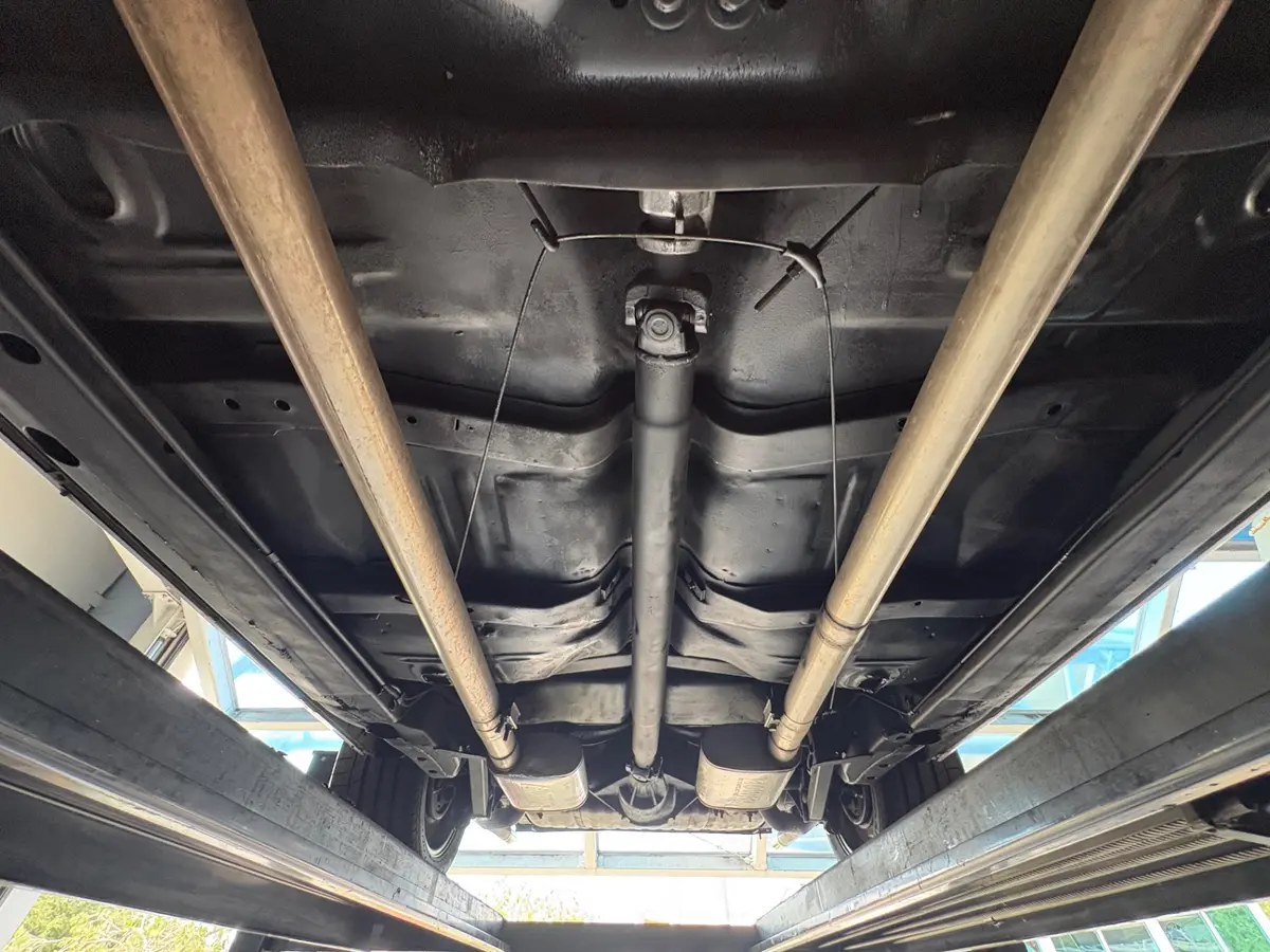 Vehicle photo 63
