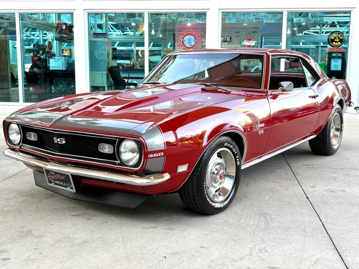 Vehicle photo 12