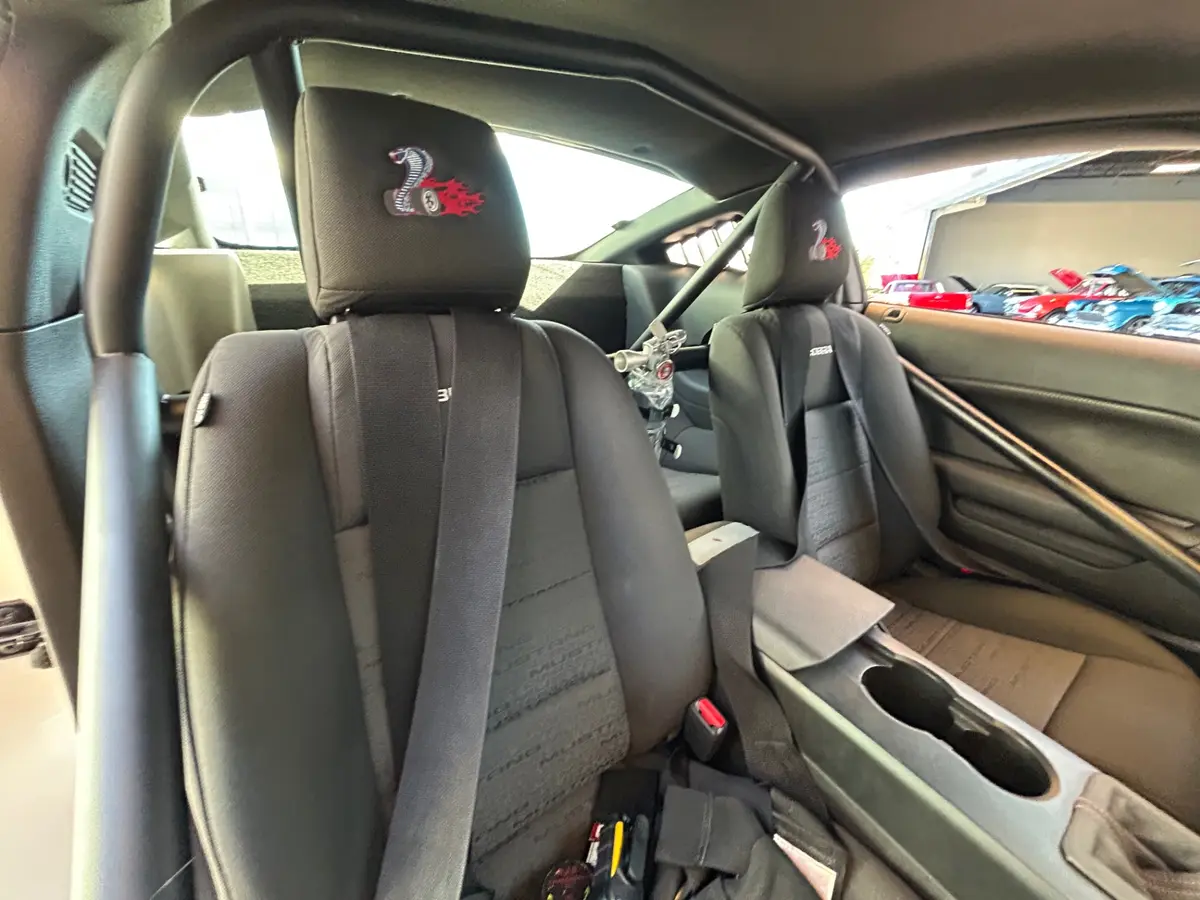 Vehicle photo 29
