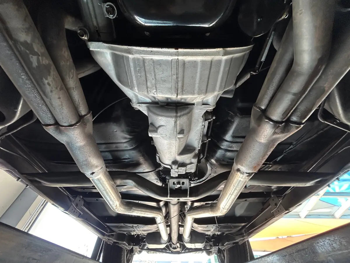 Vehicle photo 50