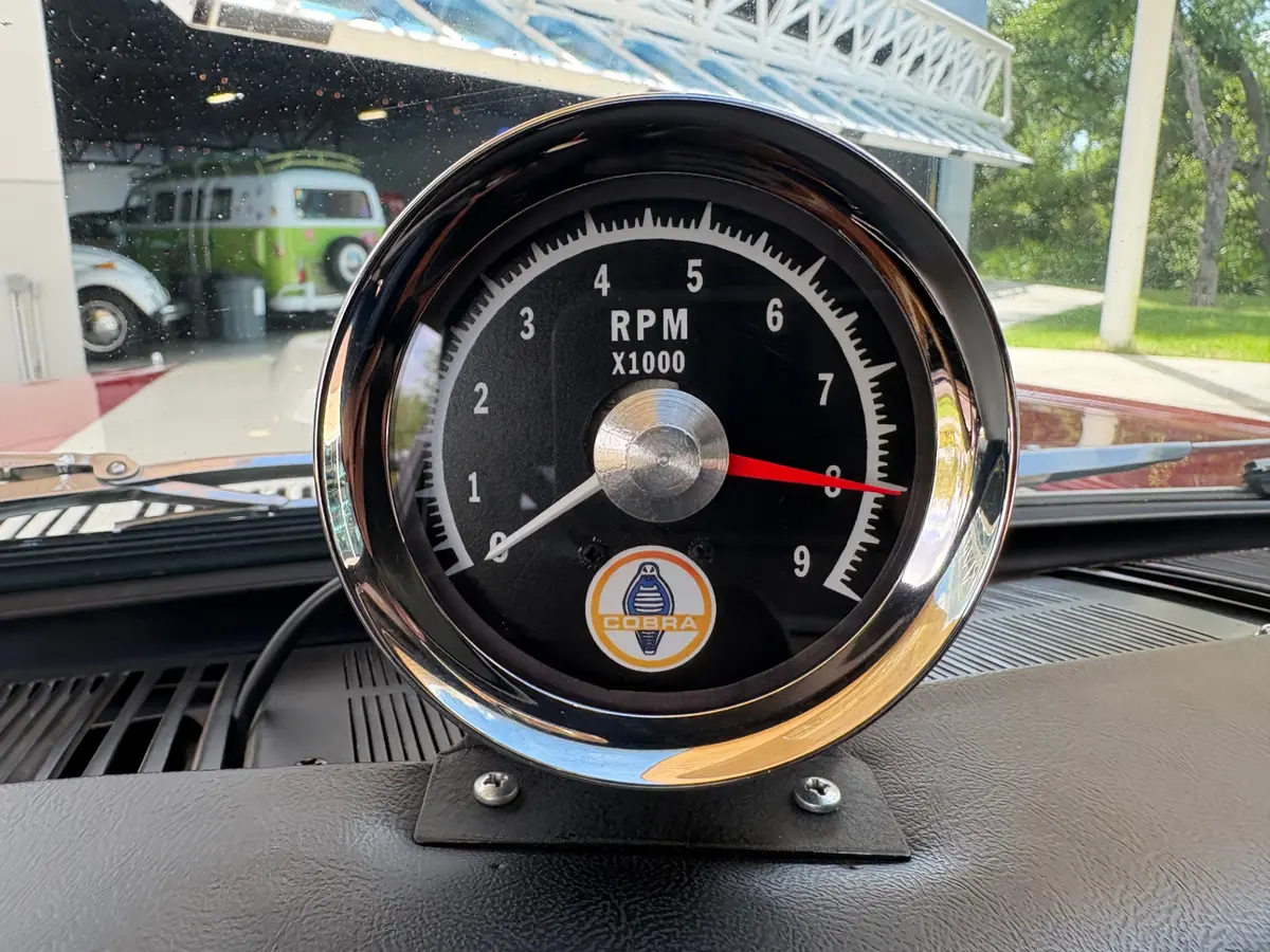 Vehicle photo 42