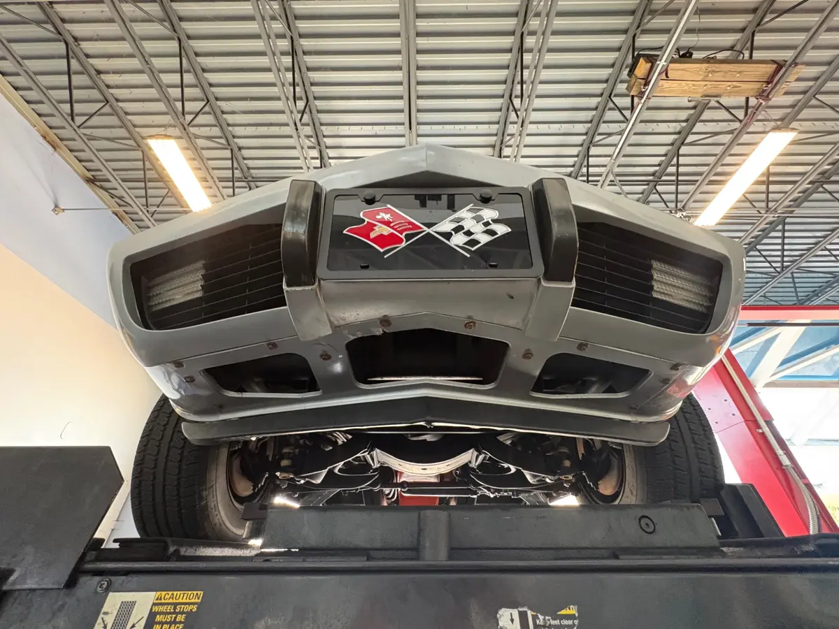 Vehicle photo 52