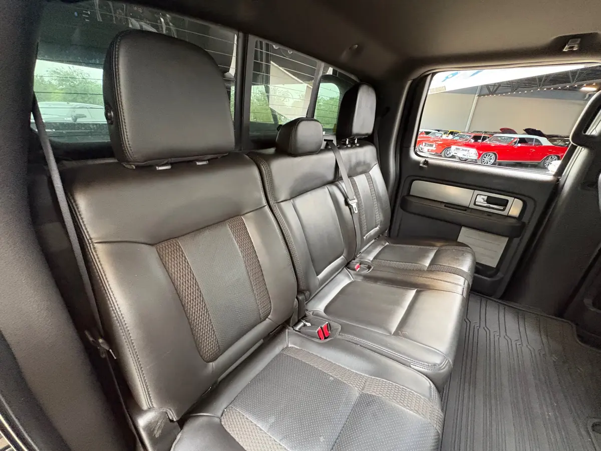 Vehicle photo 42