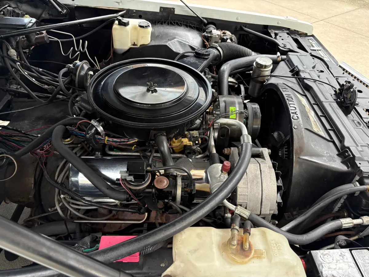 Vehicle photo 27