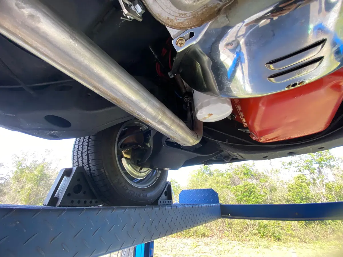 Vehicle photo 37