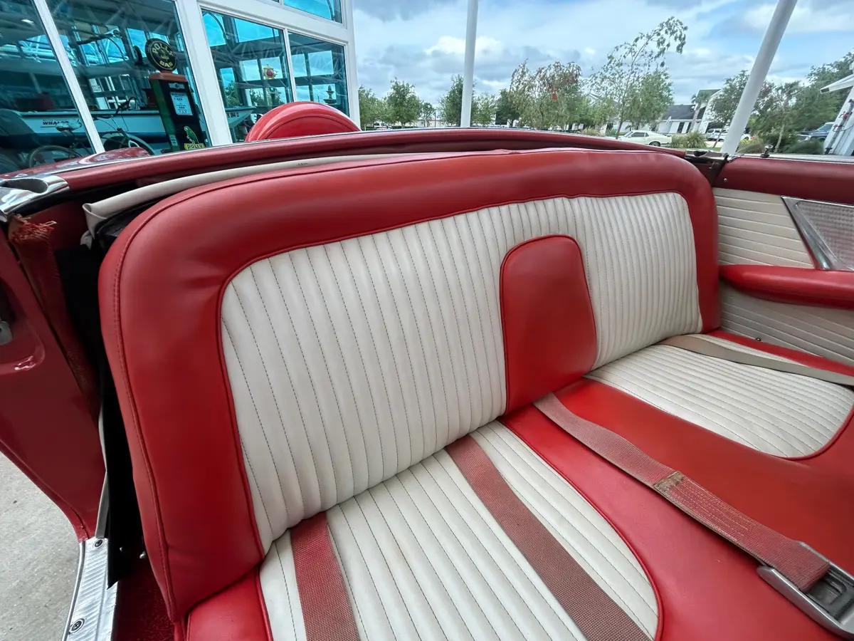 Vehicle photo 39