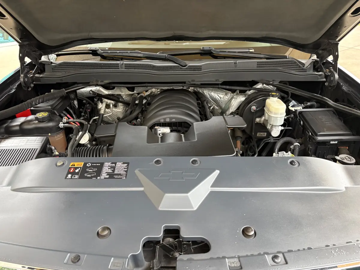 Vehicle photo 27