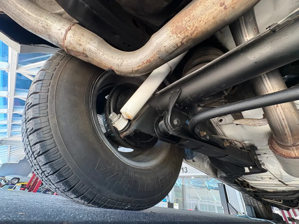 Vehicle photo 47