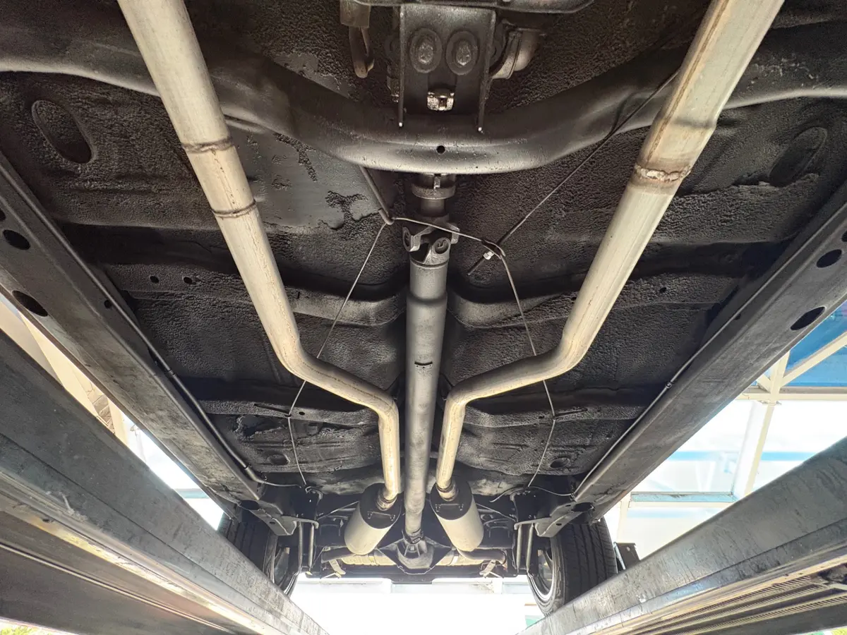 Vehicle photo 53