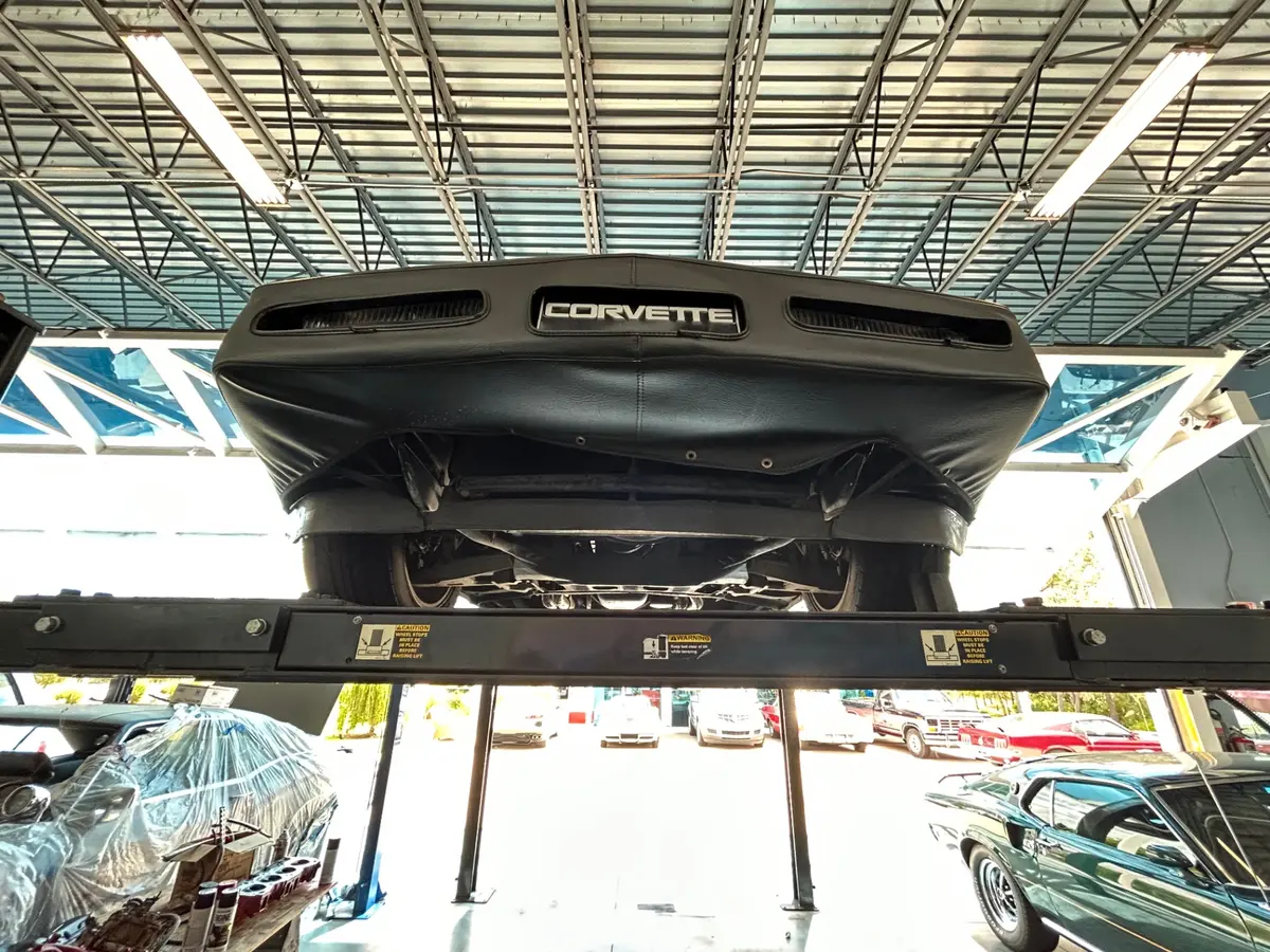 Vehicle photo 38