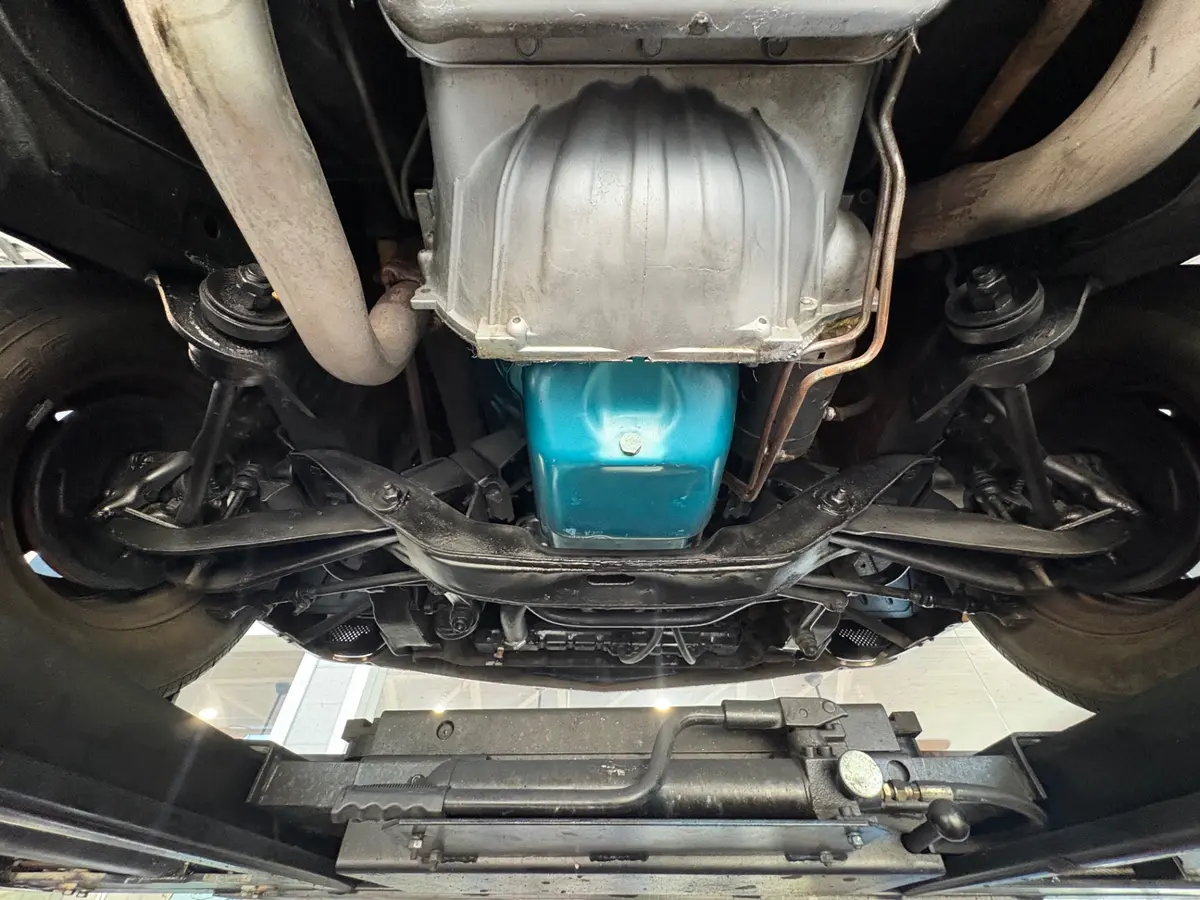 Vehicle photo 50