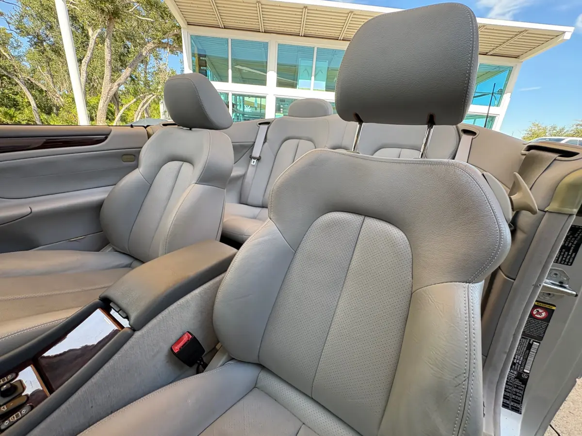 Vehicle photo 38