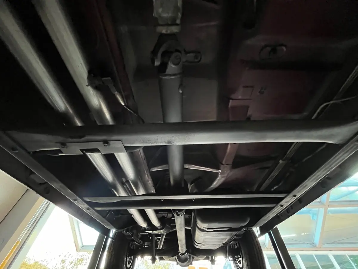 Vehicle photo 56