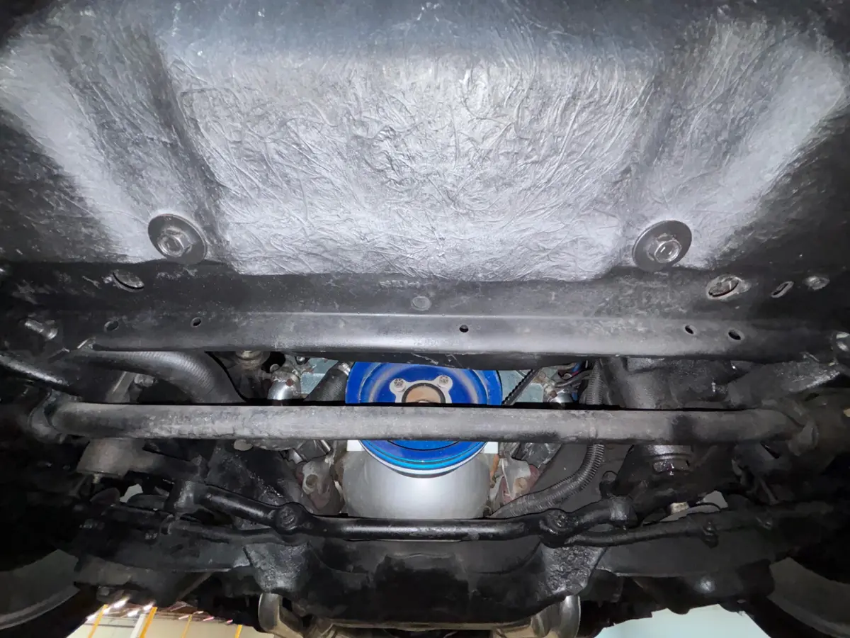 Vehicle photo 34