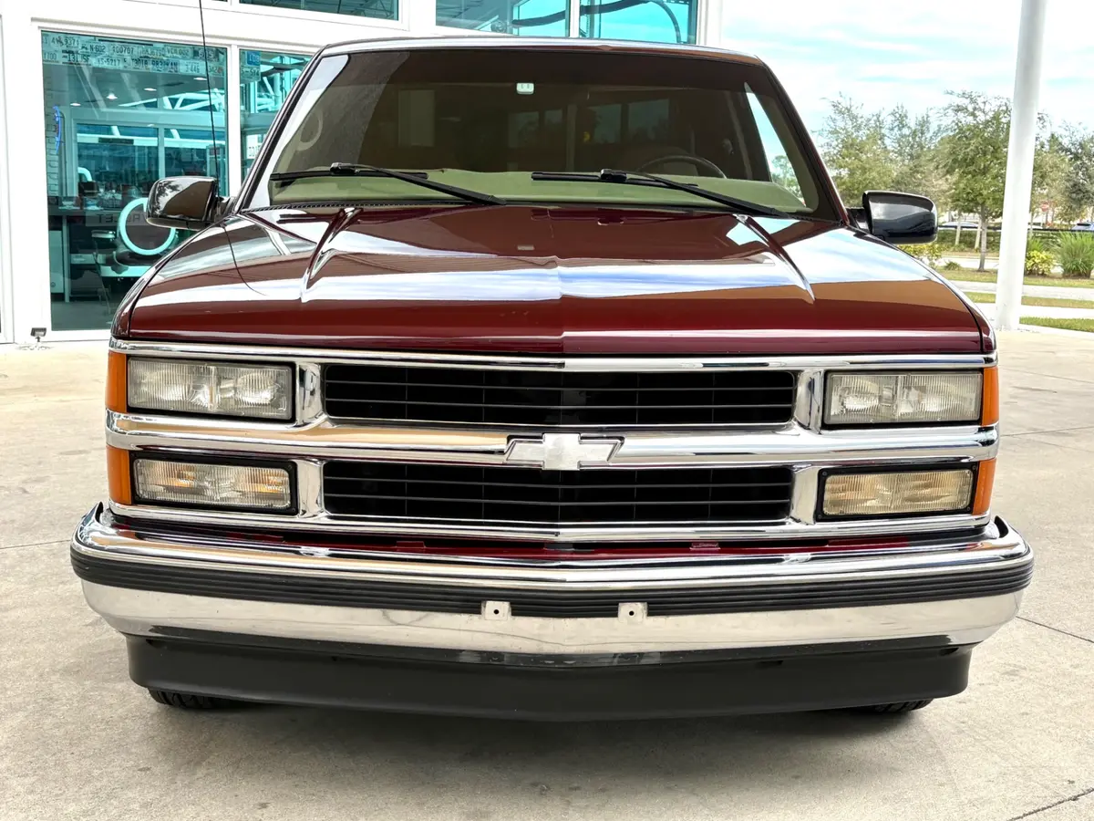 Vehicle photo 2
