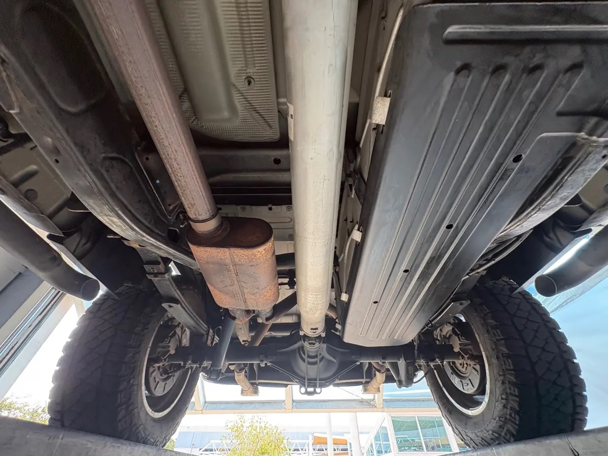 Vehicle photo 61