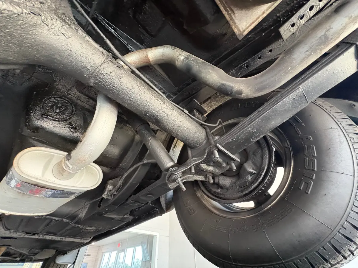 Vehicle photo 51