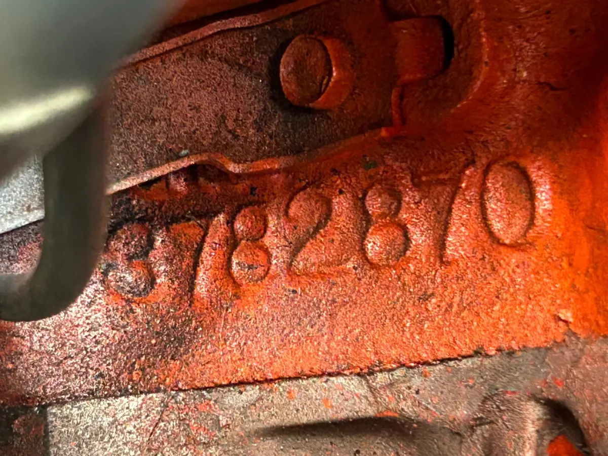 Vehicle photo 34
