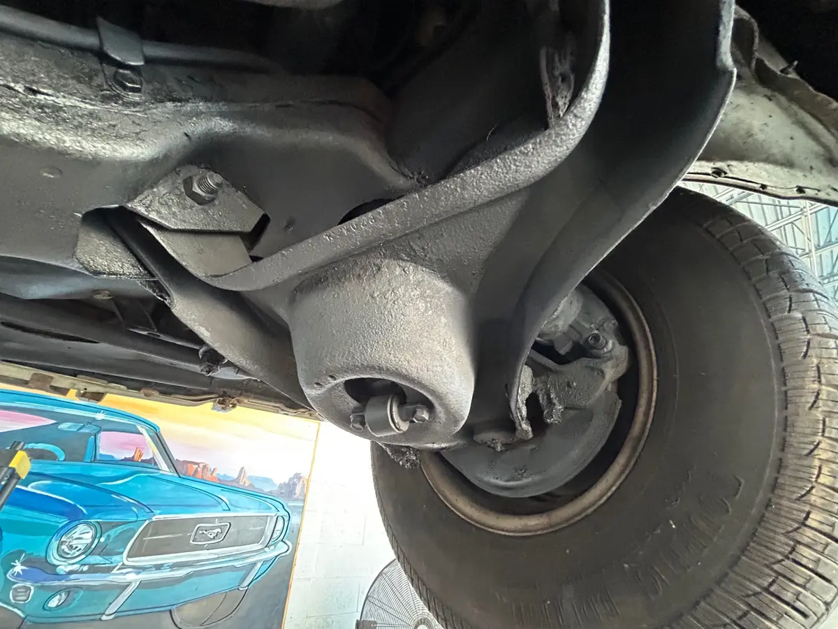 Vehicle photo 51