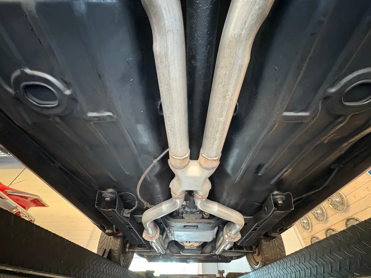 Vehicle photo 47