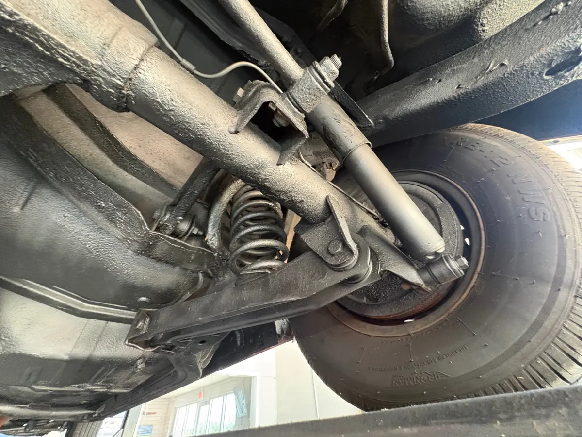 Vehicle photo 51