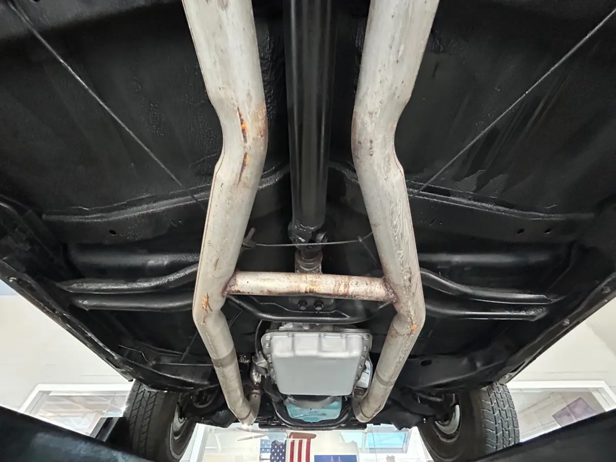 Vehicle photo 42